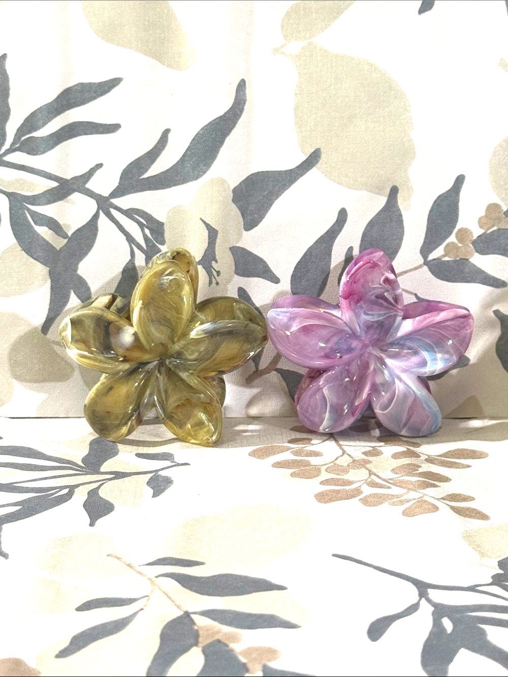 NWT Set of 2 hair clips. Purple and greenish Marbled designs.